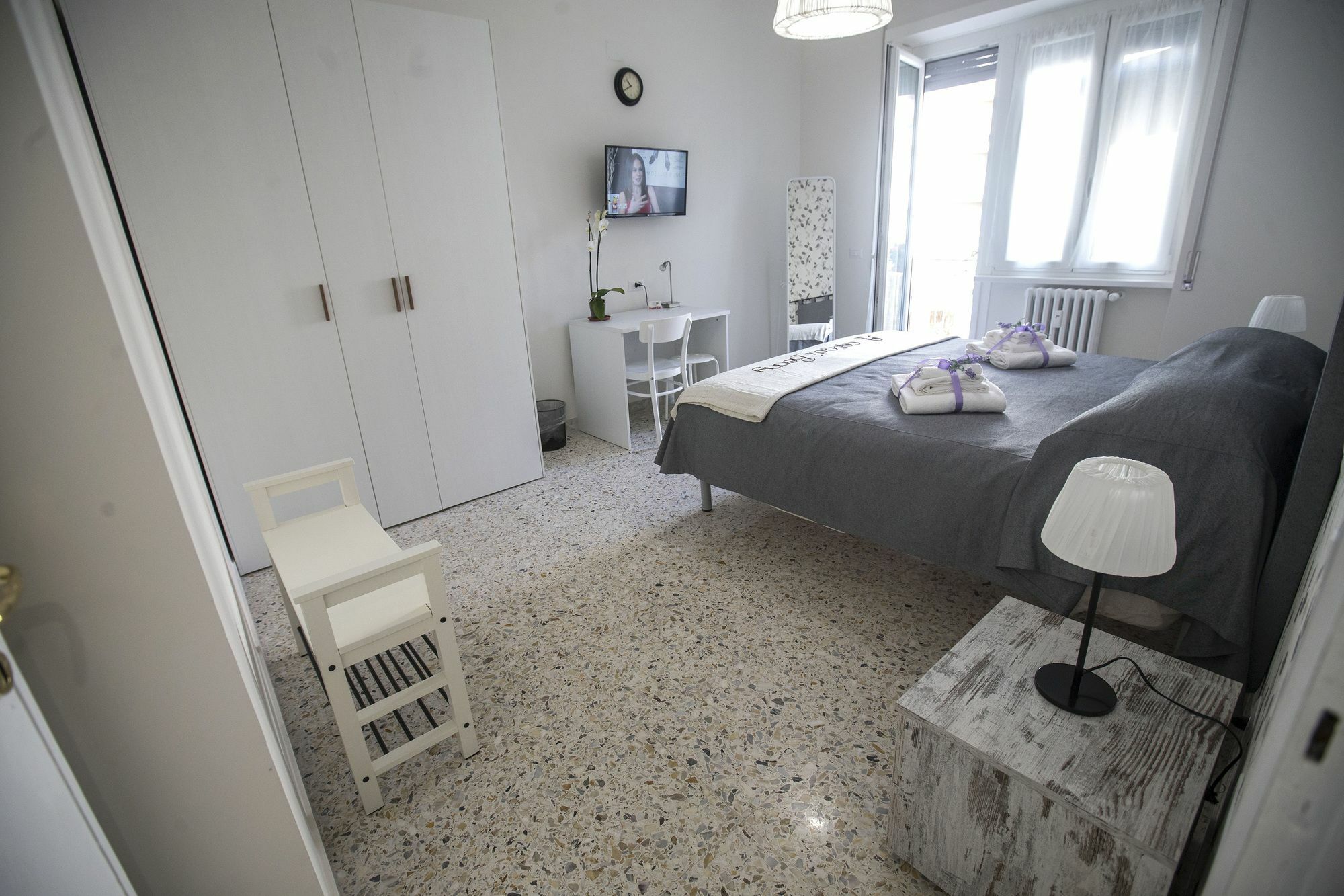 Отель A Casa Di Benny Рим Экстерьер фото